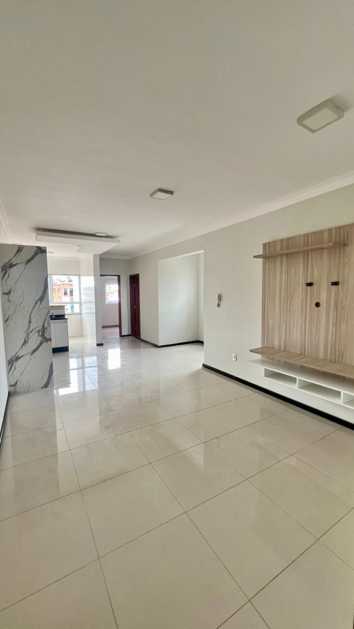 Apartamento à venda no Foch com suíte e elevador, Pouso Alegre