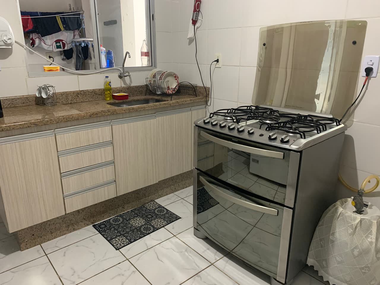 Cozinha com lavanderia