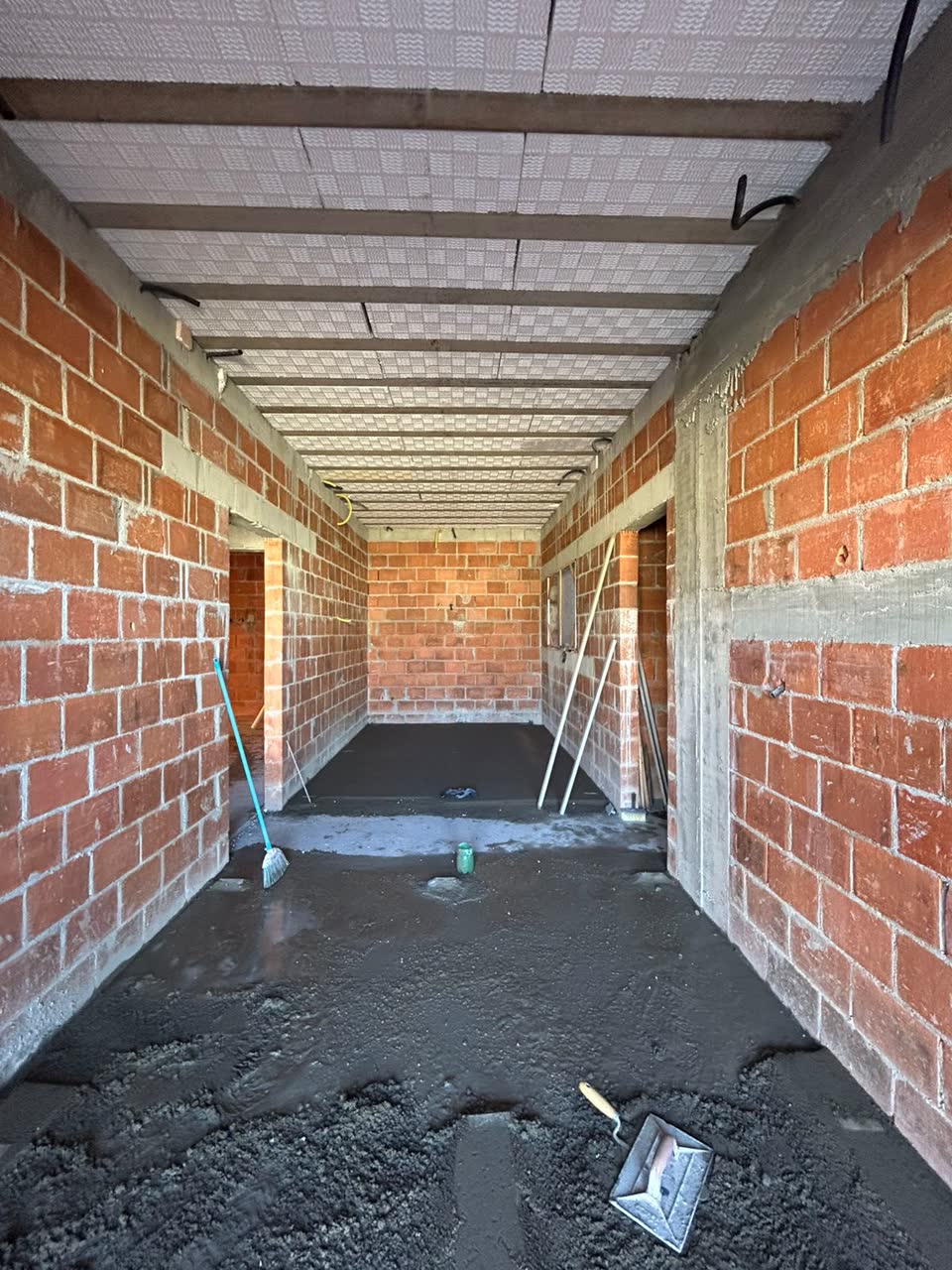 Sala de estar e jantar em acabamento