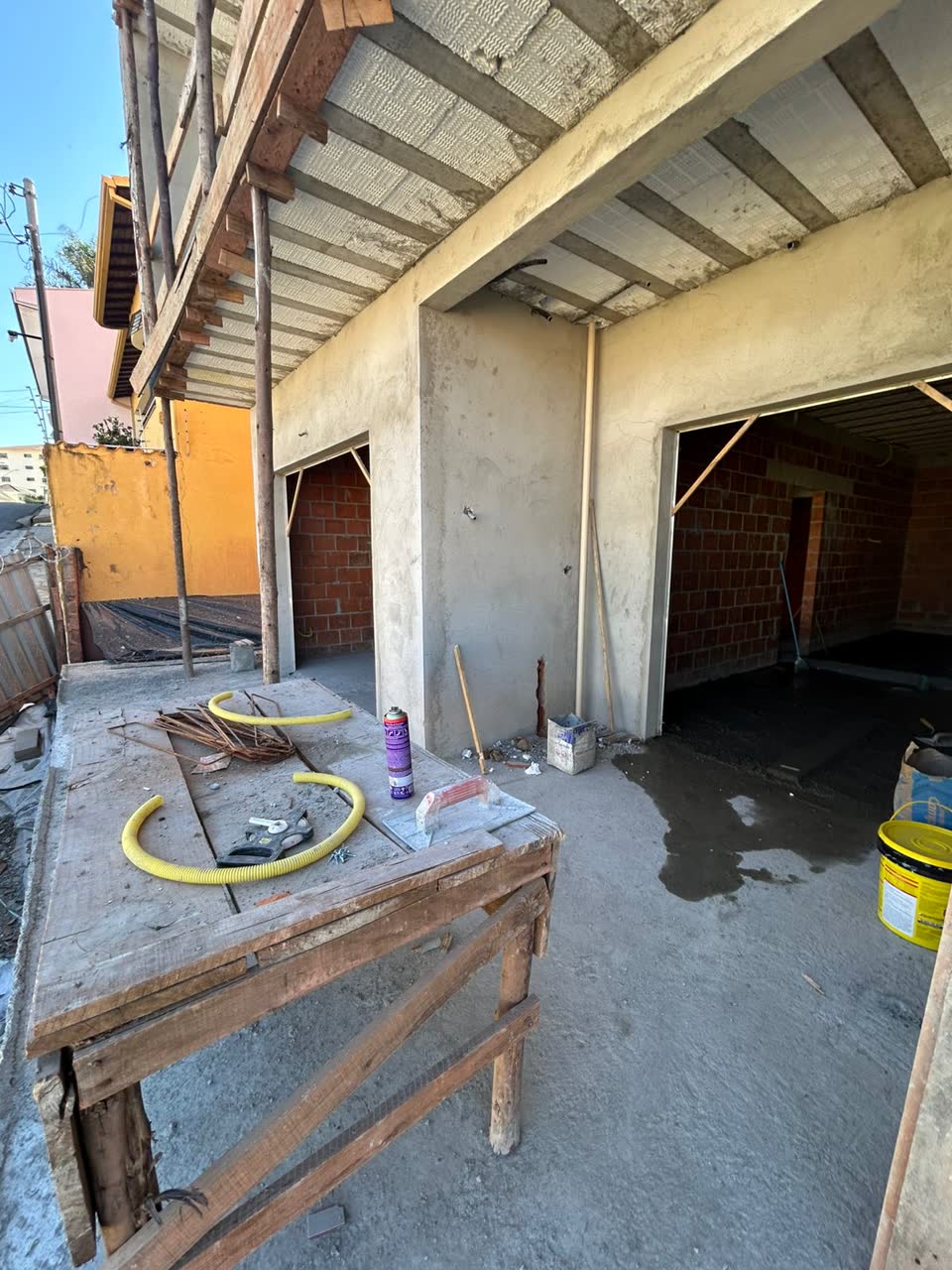 Área externa em obra