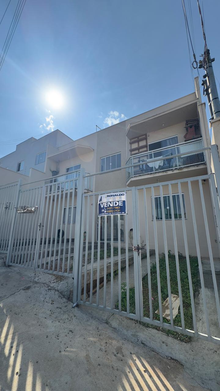 Fachada do prédio do apartamento à venda no Parque Real, Pouso Alegre