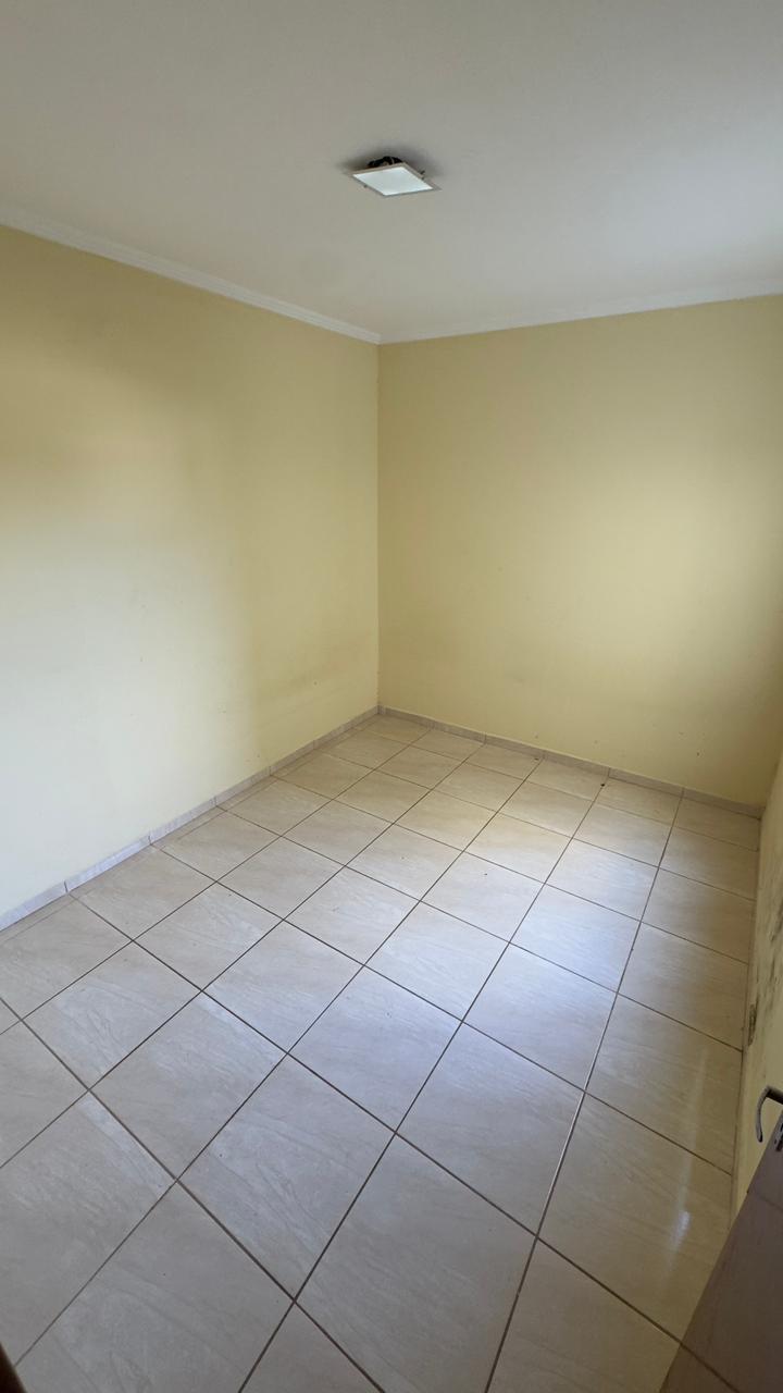 Quarto, outro ângulo