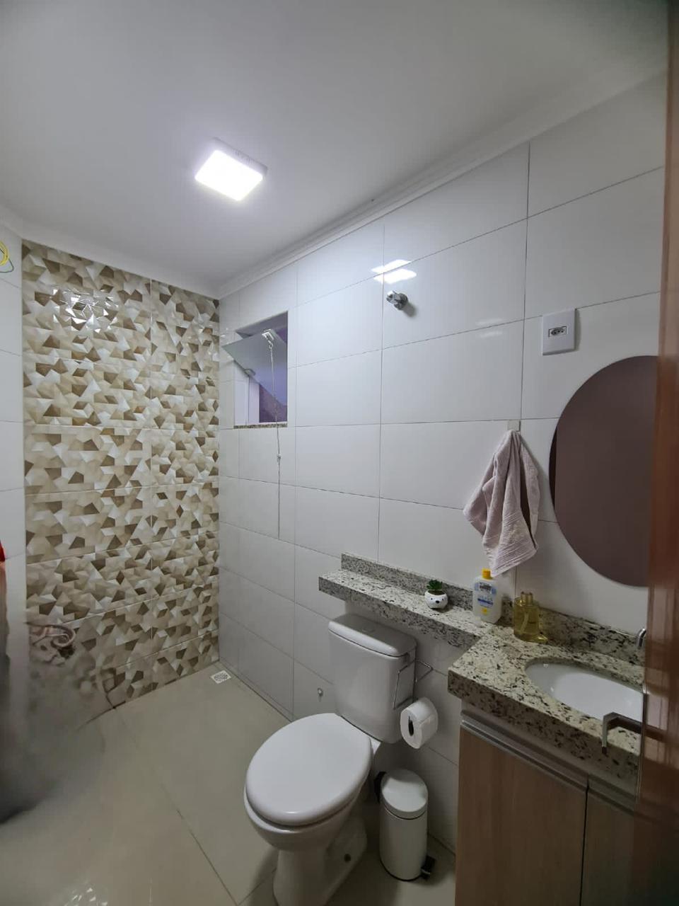 Banheiro social com box
