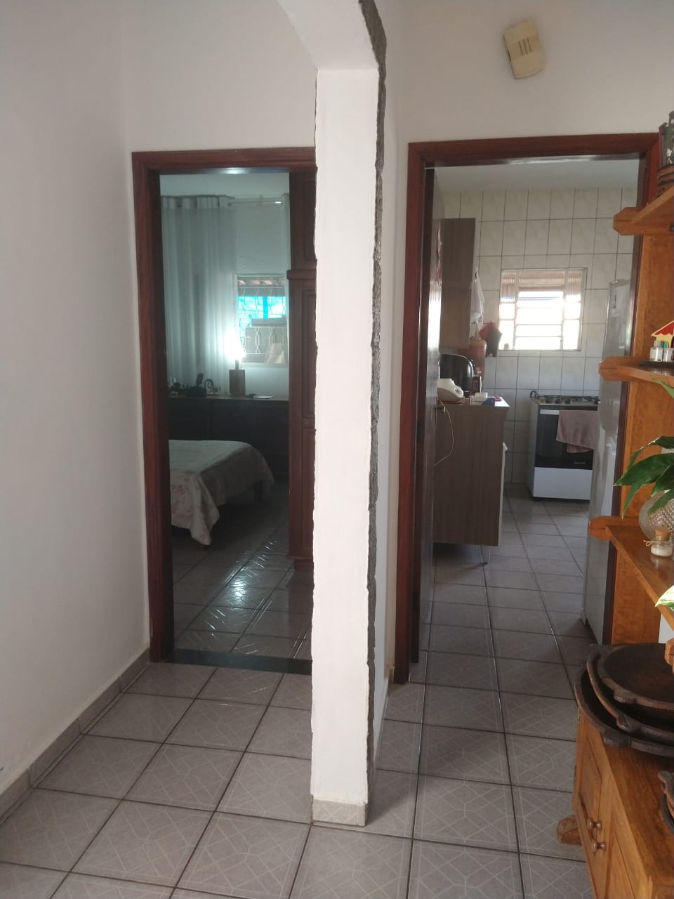 Corredor de acesso aos quartos e cozinha