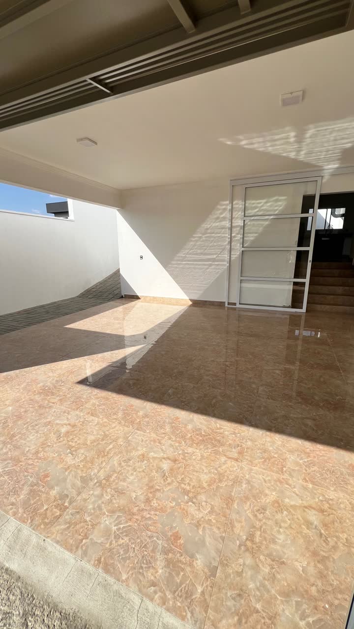 Garagem coberta para 2 carros
