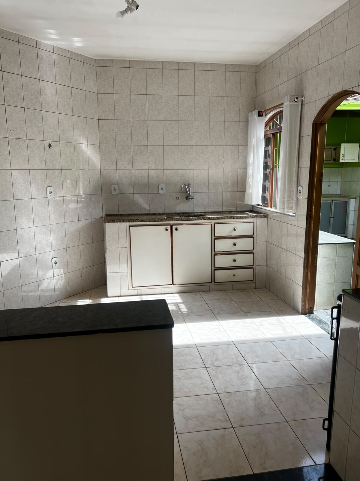 Cozinha com armários planejados