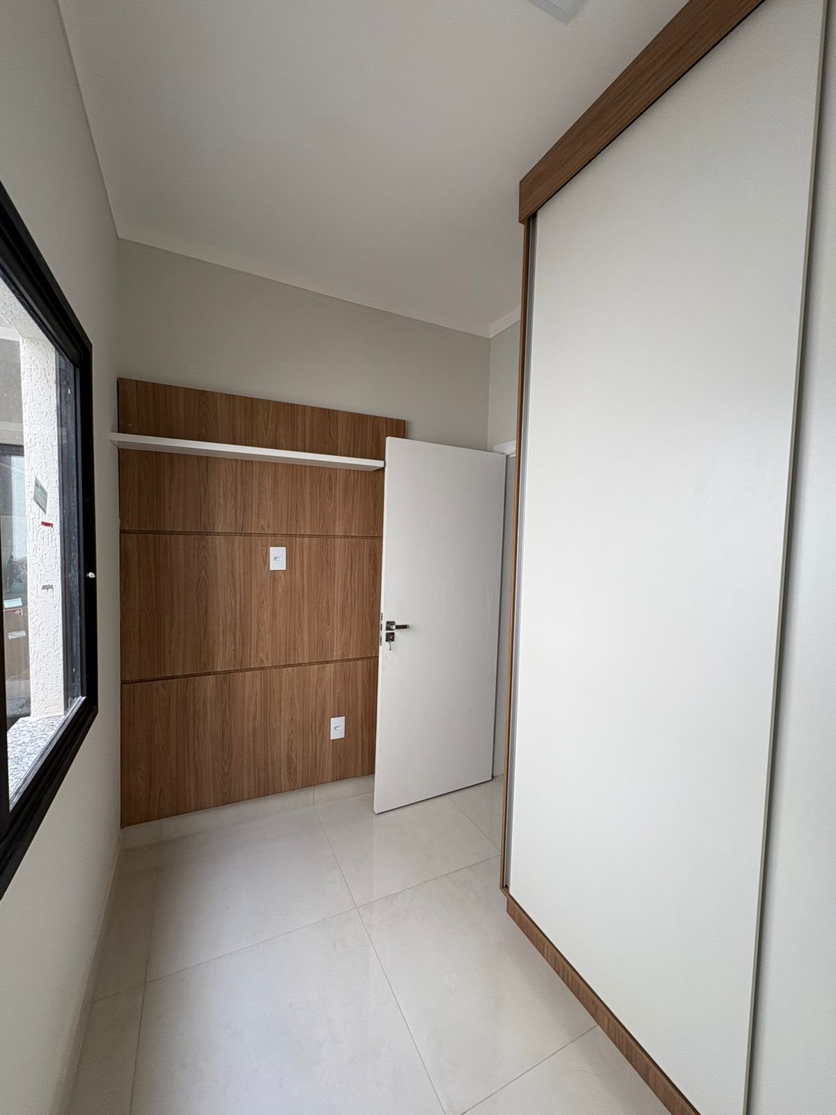 Quarto com armário planejado