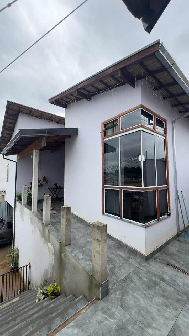 Fachada, varanda coberta