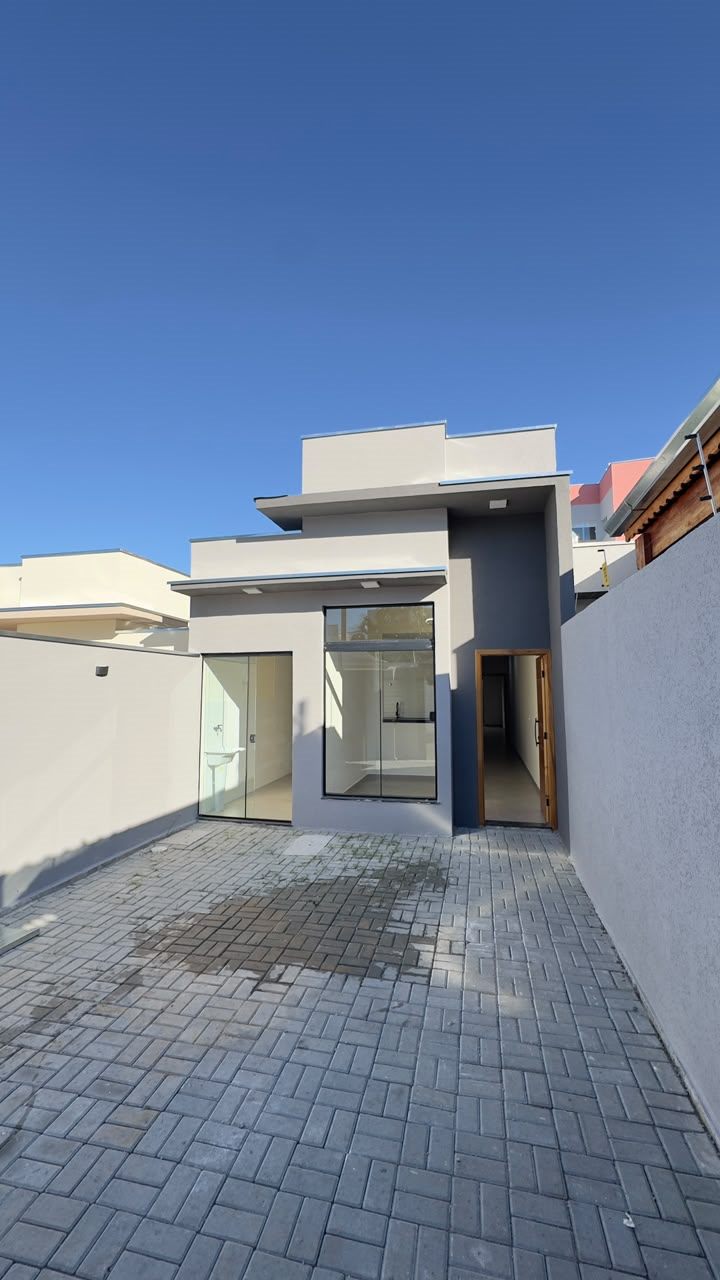 Casa nova com suíte e closet no Parque Real, Pouso Alegre