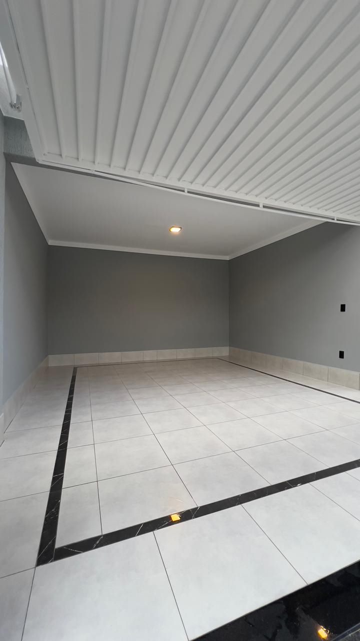 Garagem coberta para 2 carros
