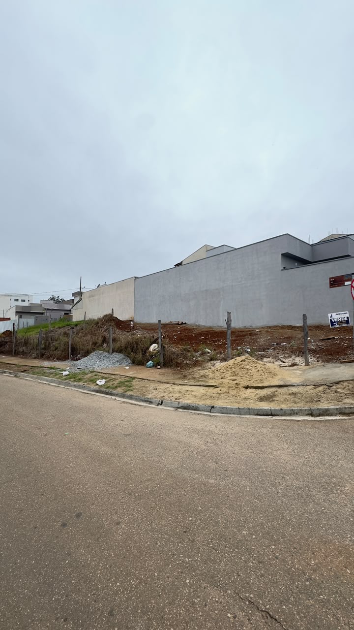 Terreno de esquina, outro ângulo
