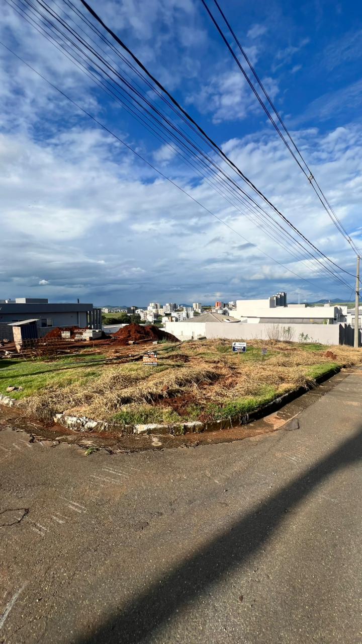 Lote de esquina à venda no Serra Morena, Pouso Alegre