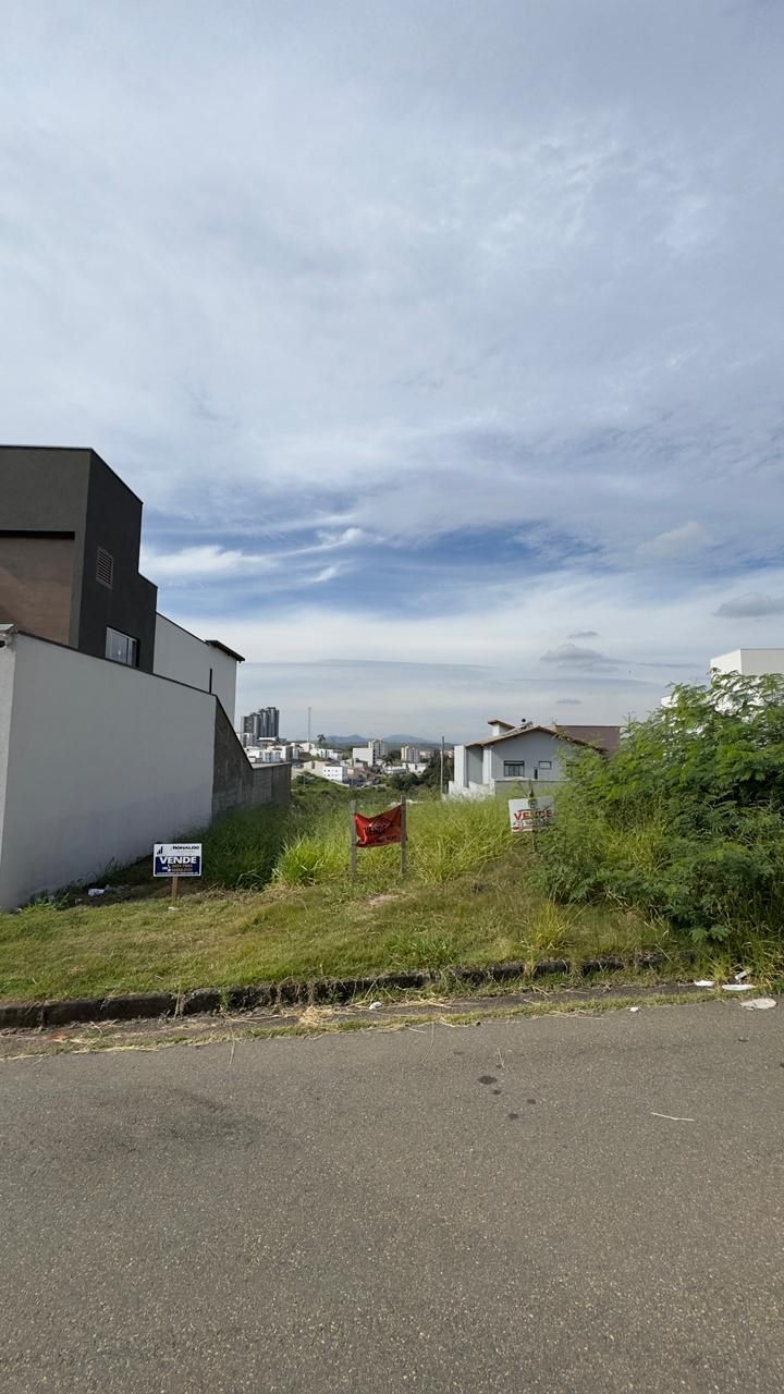 Terreno à venda no Serra Morena, Pouso Alegre